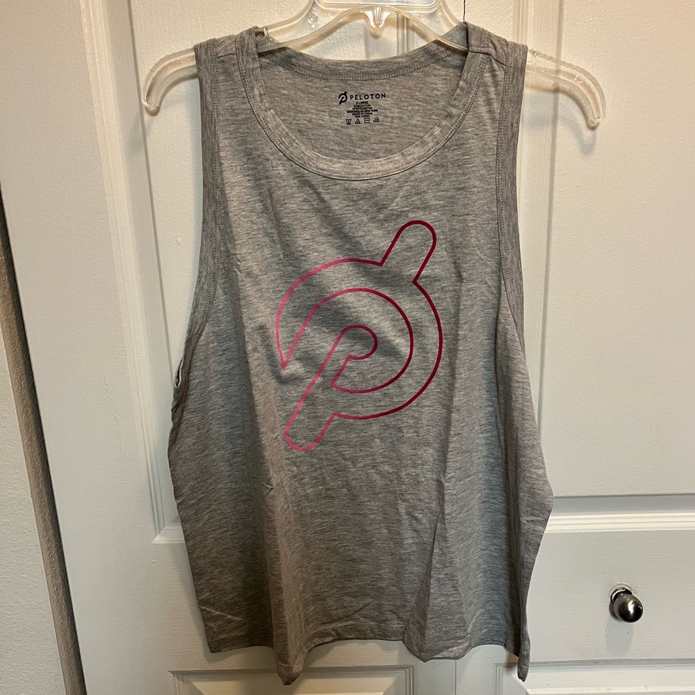 PELOTON NWT AUTHENTIC WOMEN “STRONG” TANK TOP